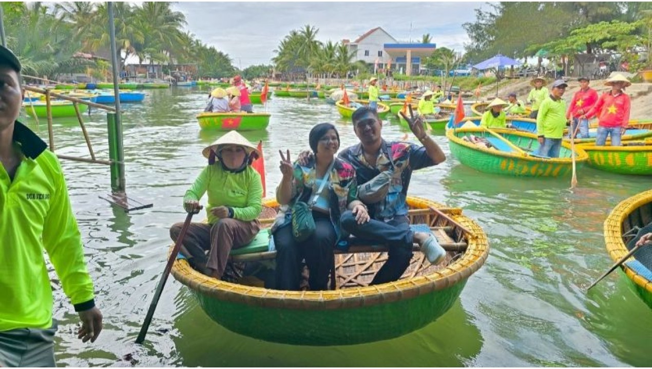 รีวิวทัวร์เวียดนามกลาง ดานัง ฮอยอัน บานาฮิลล์ | คุณเล็กกับ Thaifly