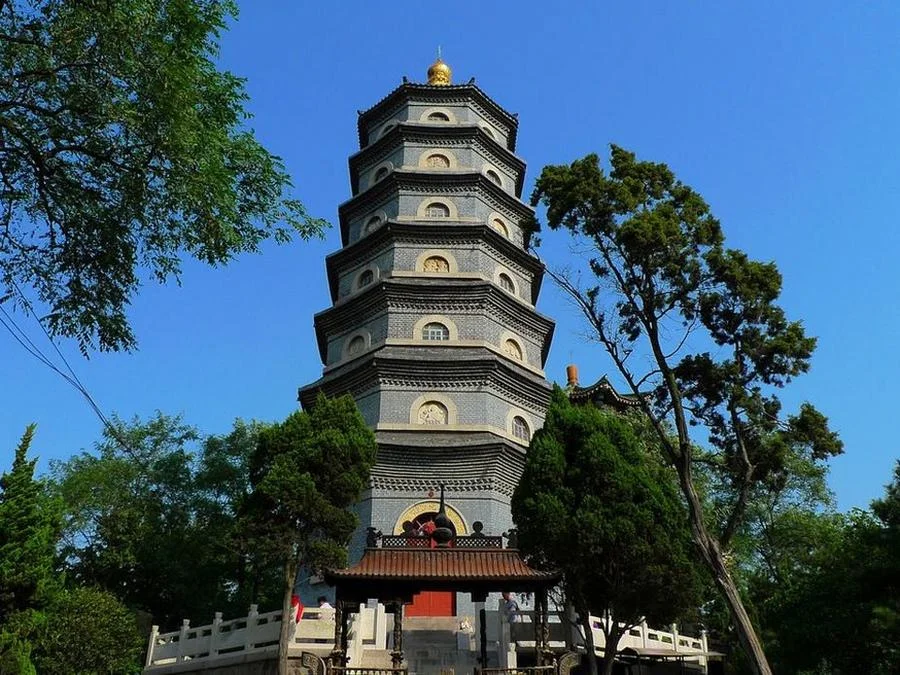 วัดจ้านซาน (Zhanshan Temple)