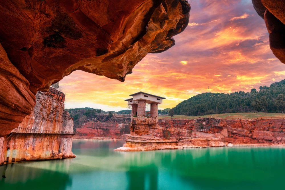 ทะเลสาบเต๋อหยาง (Deyang )