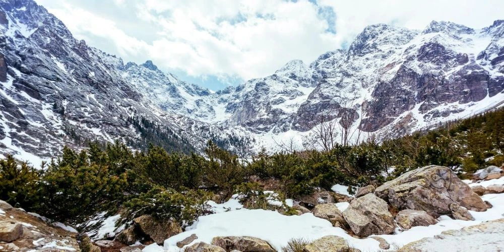 สี่ดรุณี (Four Sisters Mountain, 四姑娘山 - Sì Gū Niáng Shān)
