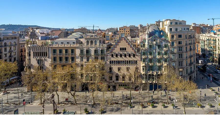 บ้านคาซ่า บาทโล่ (Casa Batlló)
