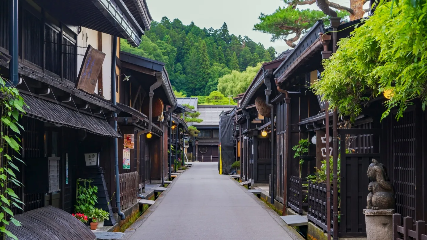 เมืองเก่าทาคายาม่า (Takayama Old Town) – ทาคายาม่า