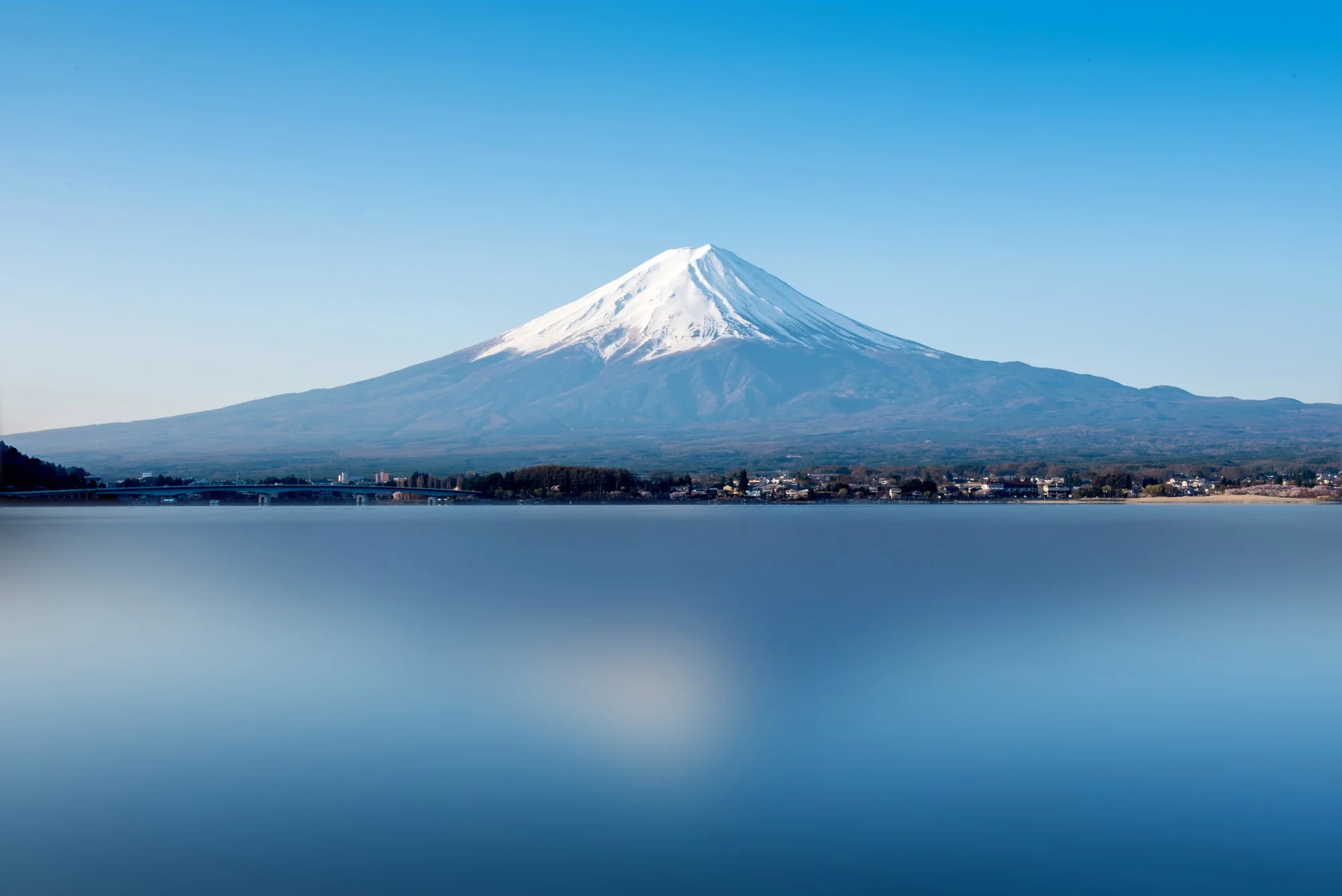 ภูเขาไฟฟูจิ (Mount Fuji) — ยามานาชิ / ชิซุโอกะ