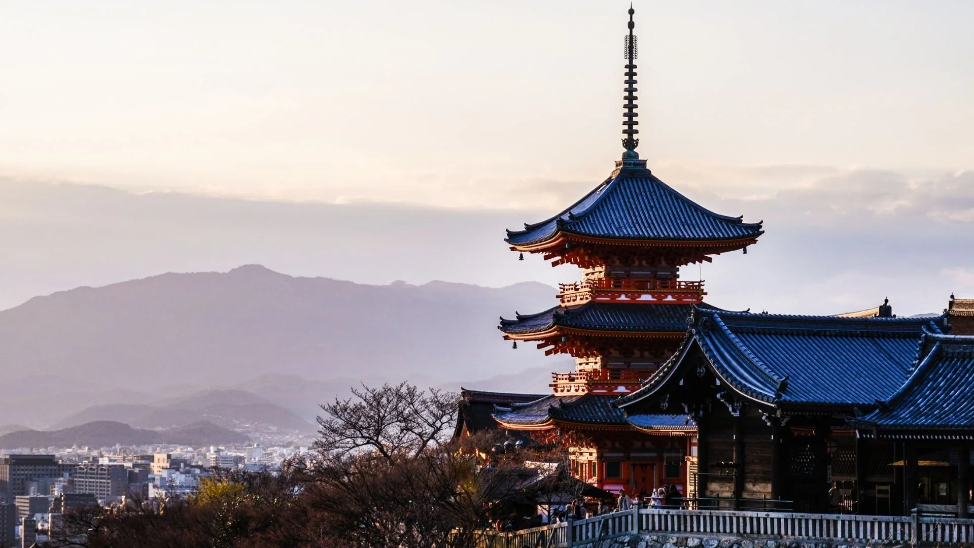  เกียวโต (Kyoto) – เมืองเก่าแห่งวัดและซากุระ